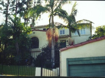 2467 Moreno EXT